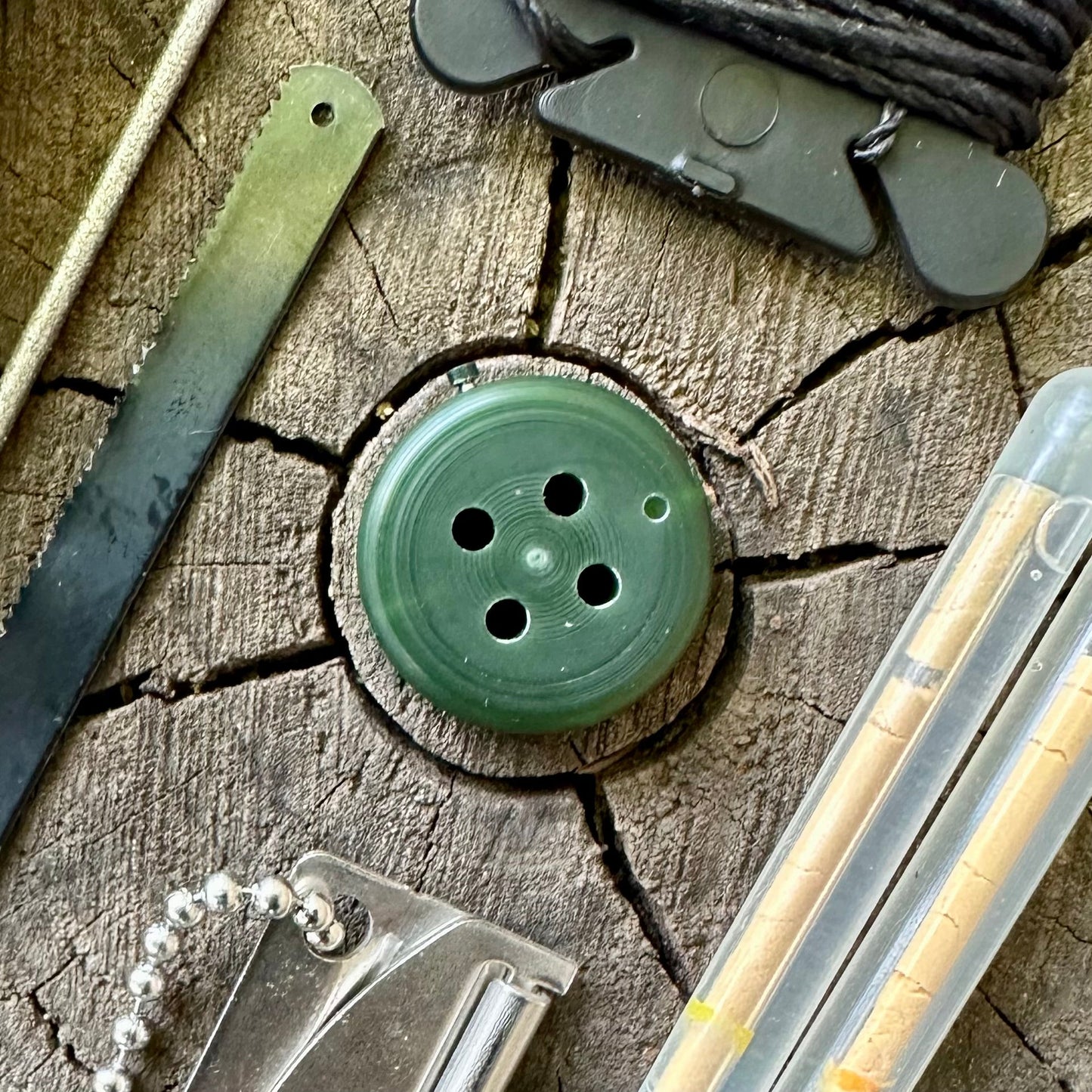 Escape and Evasion Compass Button